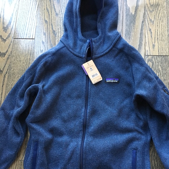 Patagonia Women’s navy zip up - Picture 6 of 6